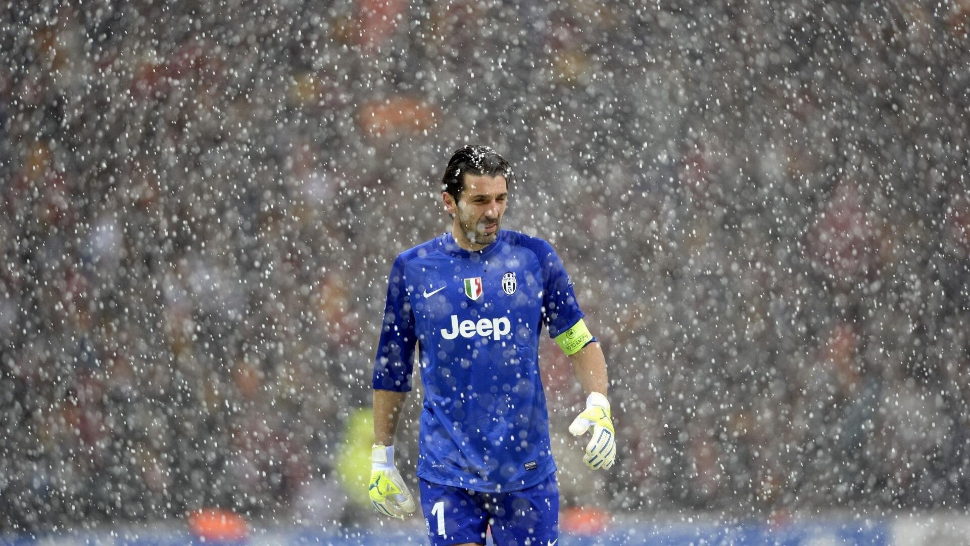 银河战舰新航标，姆巴佩10号战袍点燃伯纳乌，24小时销量破纪录